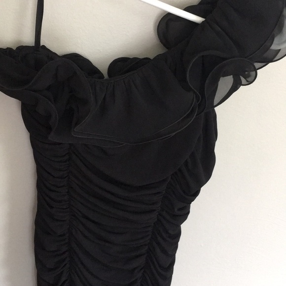 BLACK ONE SHOULDER RUFFLED DRESS - Picture 2 of 5